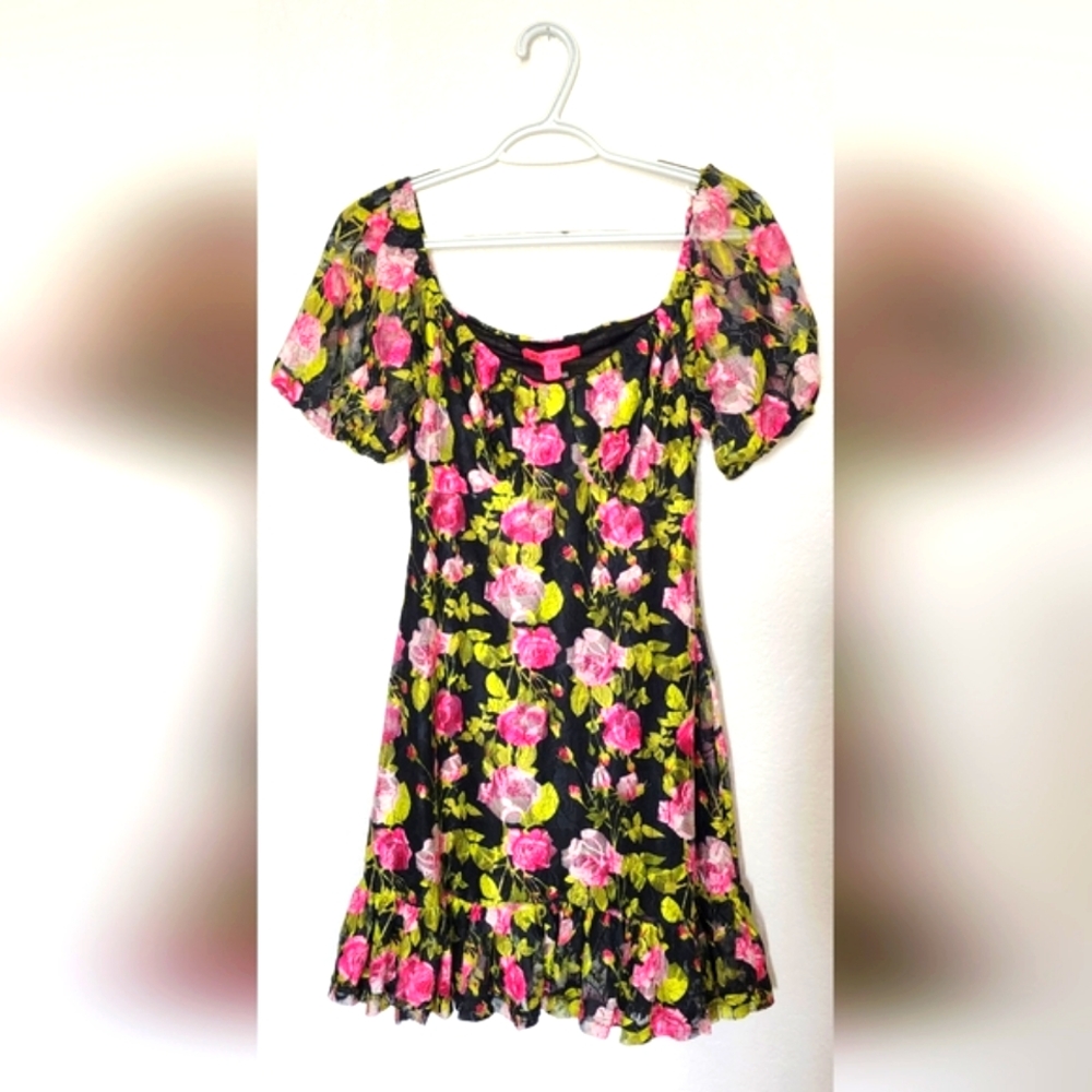 Betsey Johnson Women's Mini Lace Rose Floral Dress.  Size S - Picture 2 of 11
